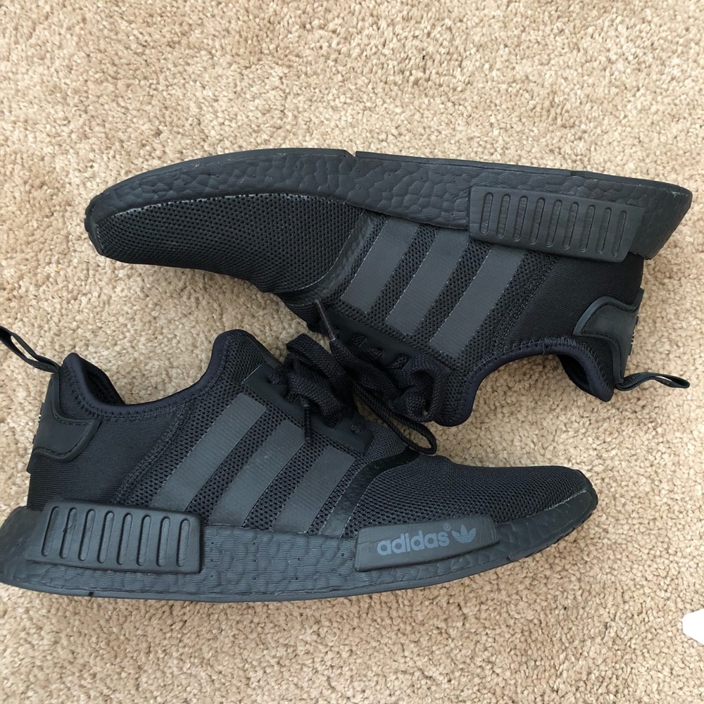 ADIDAS NMD_R1 Triple Black (Sz 9.5)